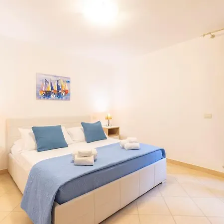Cala Sinzias Jo בית נופש קוסטה ריי